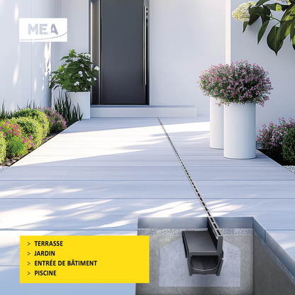 Caniveau discret MEAPARK en plastique recyclé avec fente en polypropylène et profil inox 304 Eblade R - Classe de charge A15 - Norme PMR - Facile à poser. Adapté pour terrasse, jardin, entrée de bâtiment et piscine.